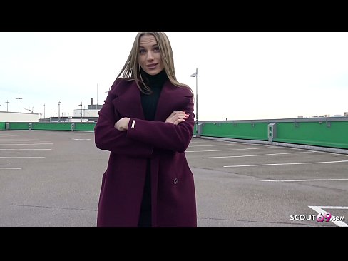 ❤️ VĀCU SKAUTS IR SAPNIS, PIESKARAS STEELE, AUTOSTĀVVIETA TELLTALE UN SEXY PAR NAUDU Porno video pie lv.fullsexmovs.ru ☑