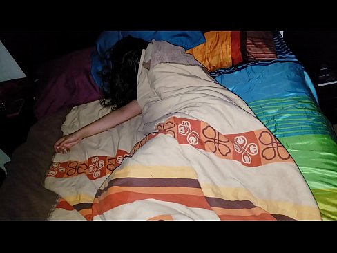 ❤️ Pāvests, kas bārdina savu jauno pamāti, kamēr viņa guļ. Porno video pie lv.fullsexmovs.ru ☑